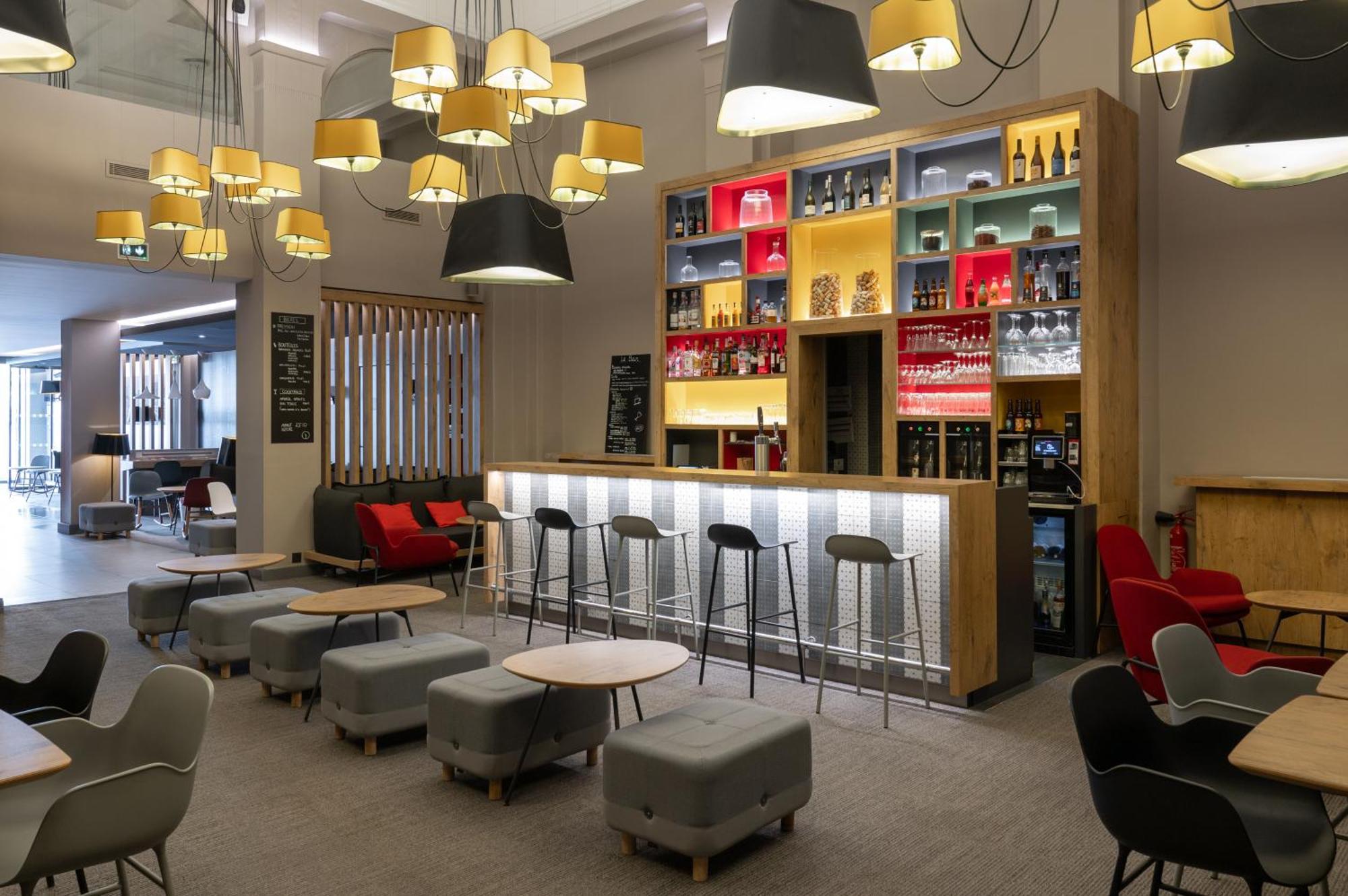 Hotel Ibis Centre Perrache 3*
